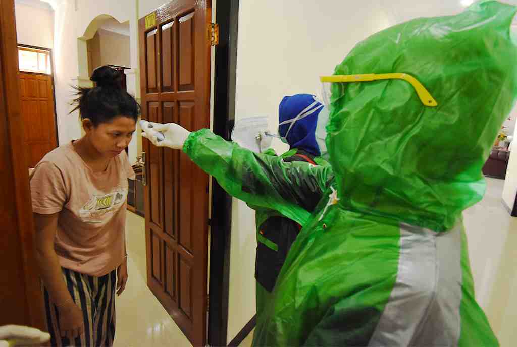 PERIKSA SUHU TUBUH ODP