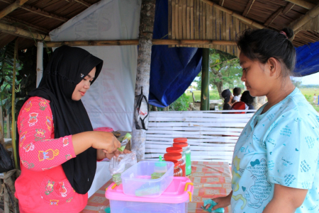 PENJUAL KUE DADARA