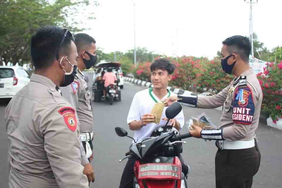 RAZIA WAJIB PAKAI MASKER