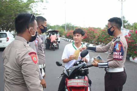 RAZIA WAJIB PAKAI MASKER