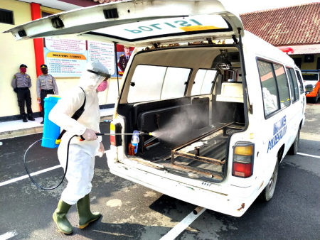 SEMPROT DISINFEKTAN MOBIL AMBULANS
