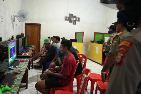 TIM GUGUS TUGAS SIDAK TEMPAT KERAMAIAN