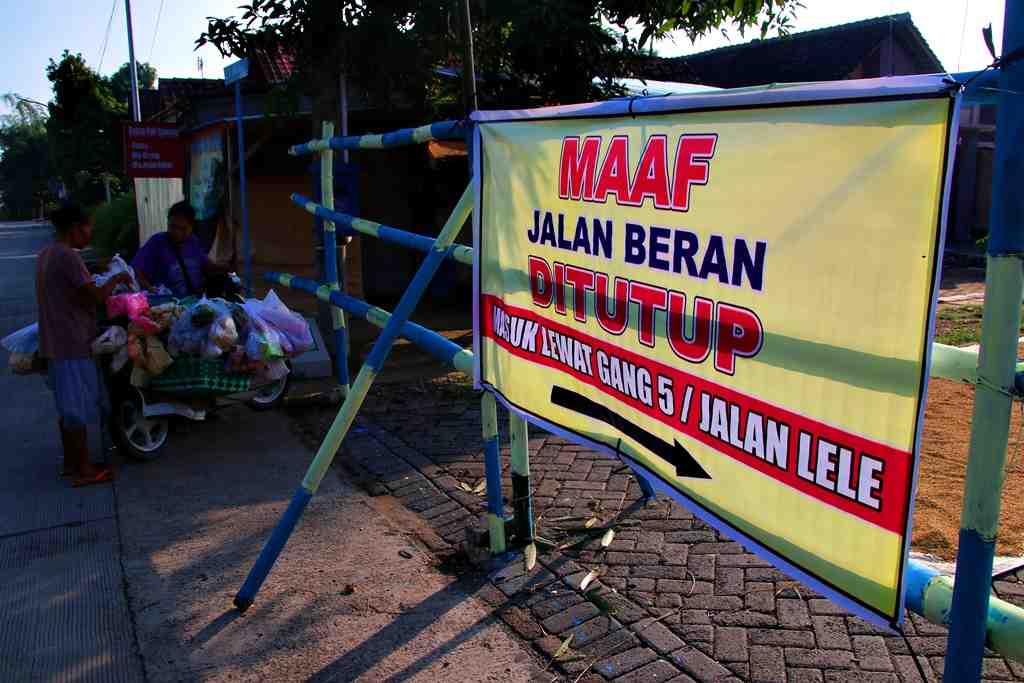  JALAN DITUTUP