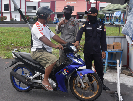 TANPA MASKER DILARANG MASUK PASAR
