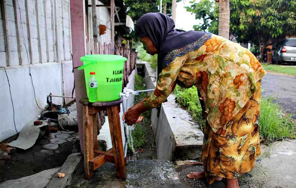 TEMPAT CUCI TANGAN BANTUAN DESA