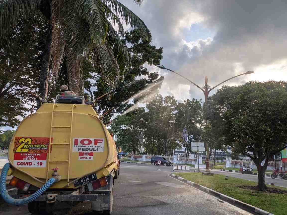SEMPROT CAIRAN DISINFEKTAN