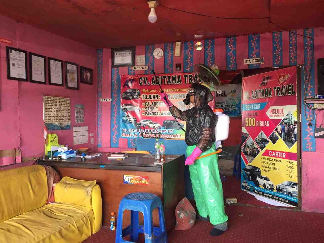 PENYEMPROTAN DISINFEKTAN 