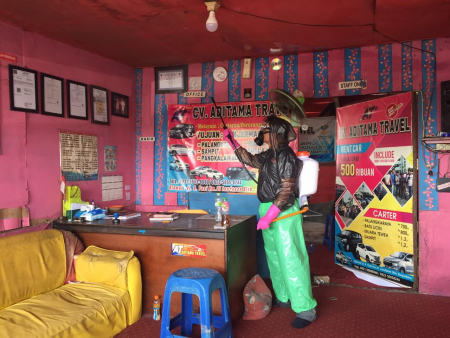 PENYEMPROTAN DISINFEKTAN 