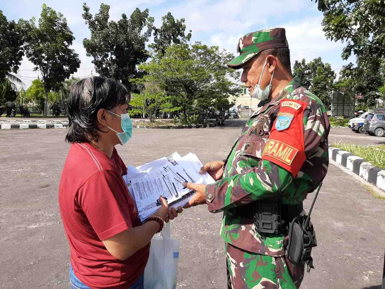  PLAMFLET SOSIALISASI PENANGANAN COVID-19