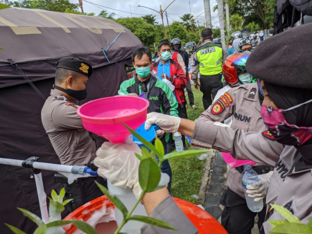 TUANG CAIRAN ANTISEPTIK