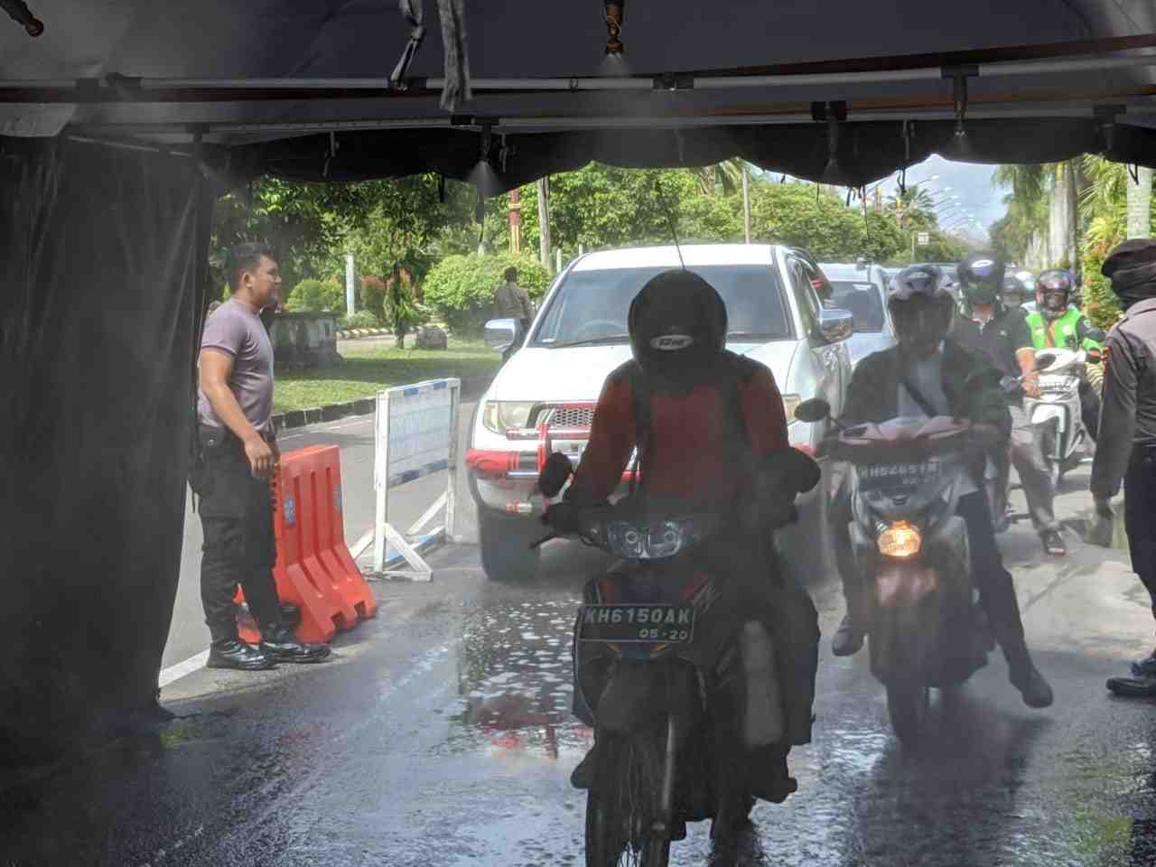 BILIK ANTISEPTIK KHUSUS PENGENDARA KENDARAAN
