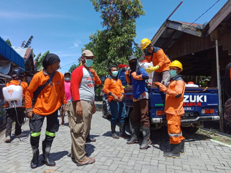 PERSIAPAN PENYEMPROTAN DISINFEKTAN