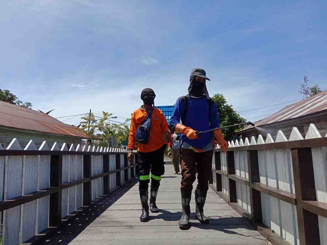 SEMPROT JEMBATAN DERMAGA