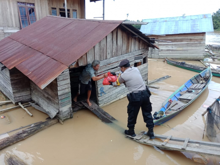 MEMBERIKAN SEMBAKO