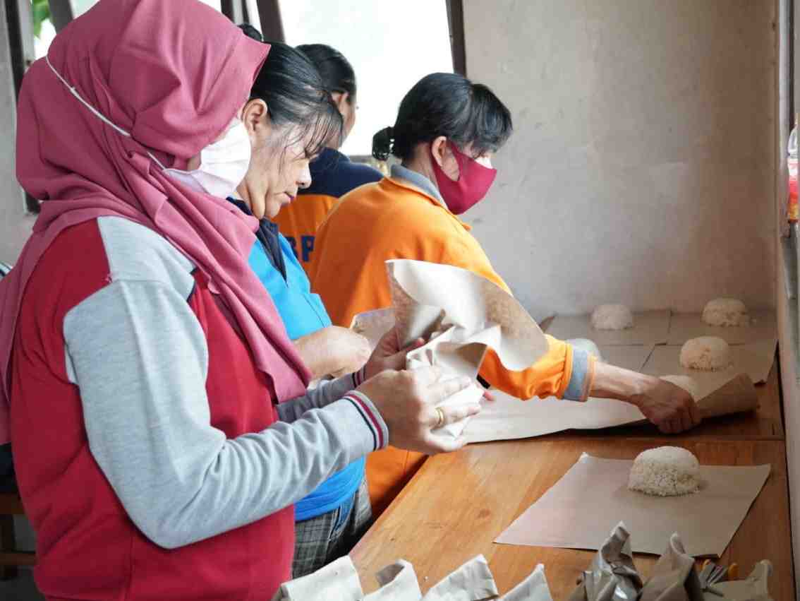 SIAPKAN KONSUMSI SATUAN GUGUS TUGAS COVID 19