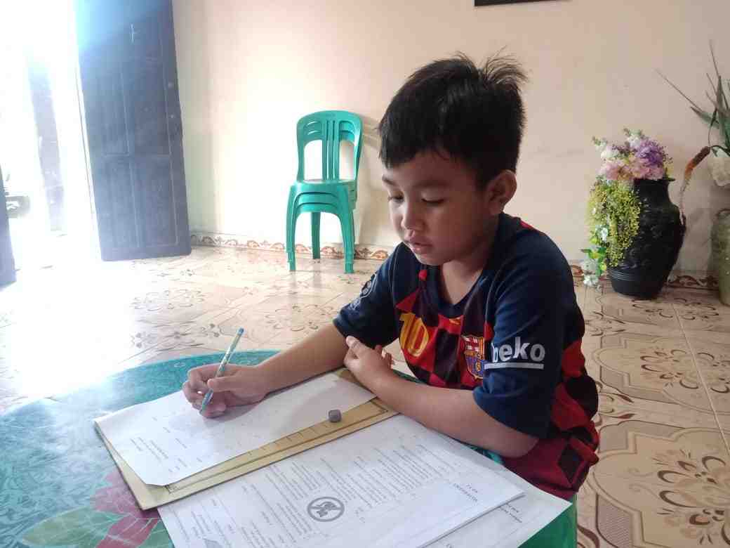 ULANGAN HARIAN DI RUMAH