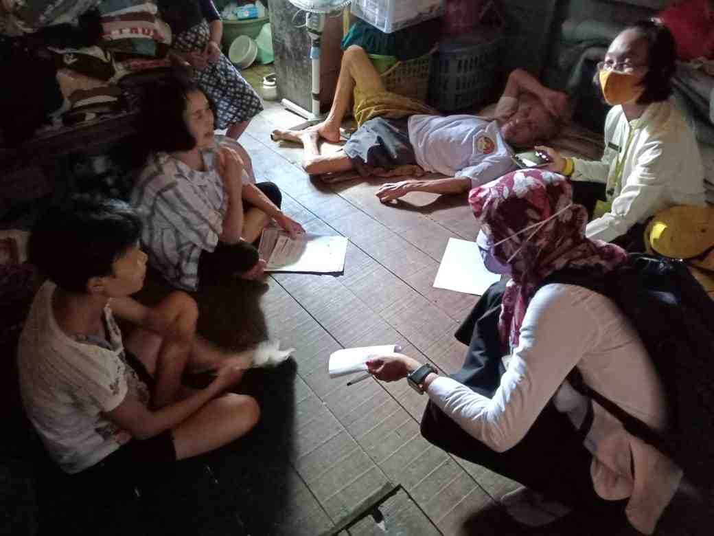 KUNJUNGAN RUMAH  LANSIA