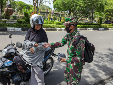 BAGIKAN MASKER NON MEDIS