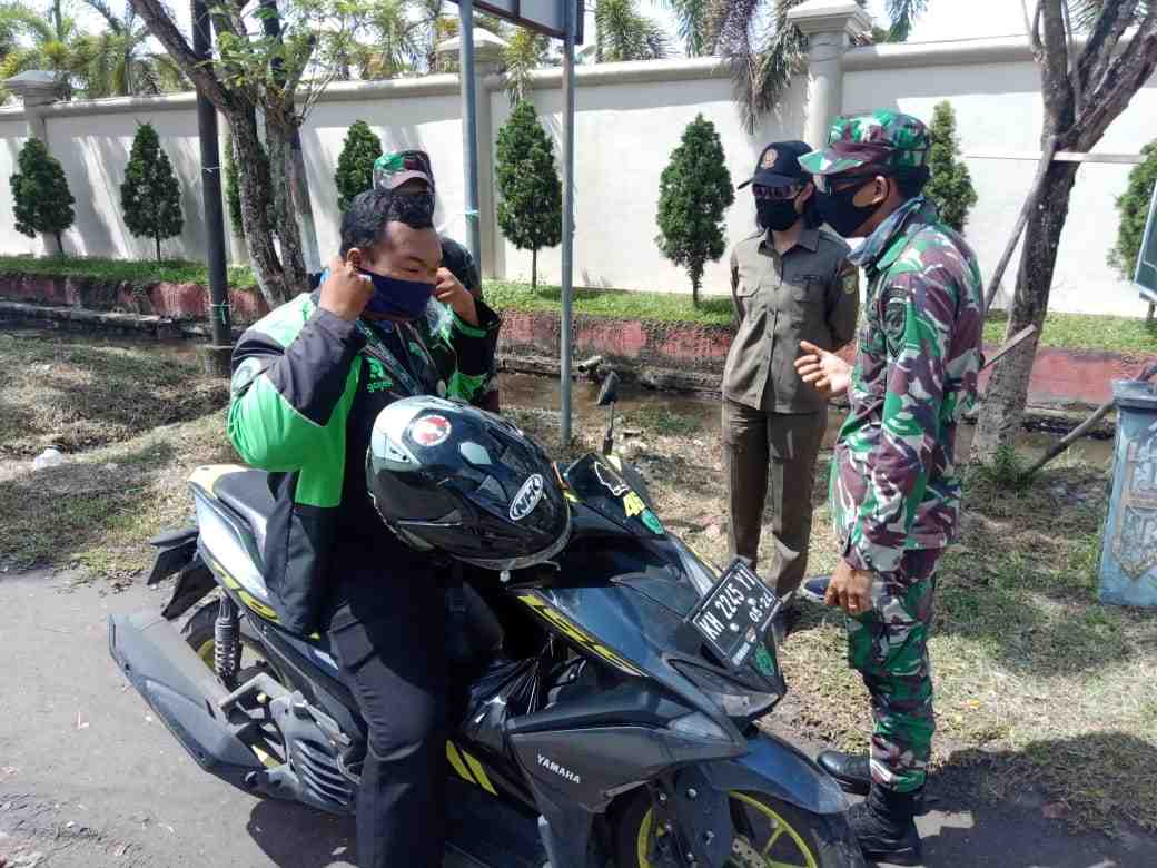 MASKER GRATIS