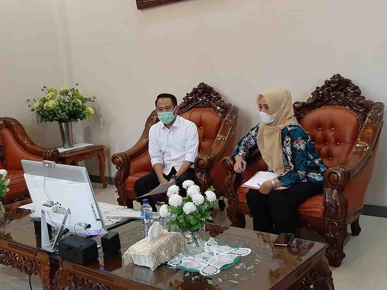 VIDEO KONFERENSI DENGAN MENTERI SOSIAL