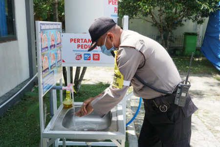 CUCI TANGAN MENCEGAH COVID-19
