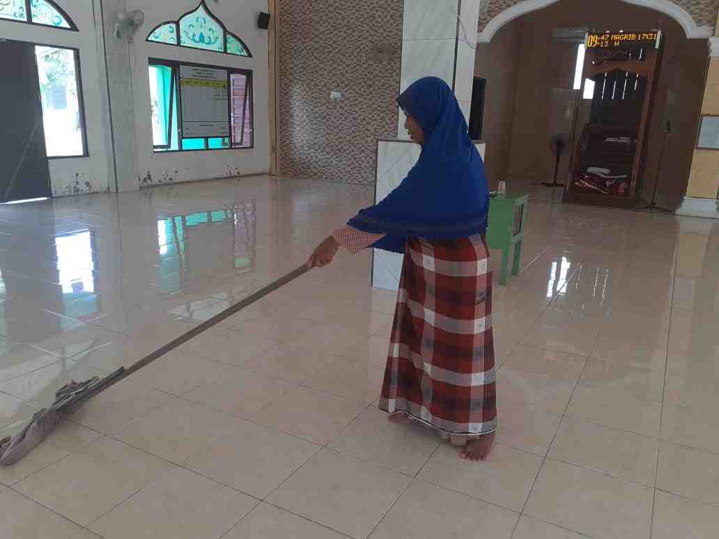BERSIHKAN MASJID