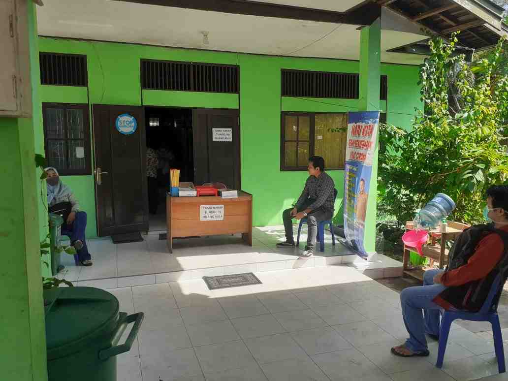 PHYSICAL DISTANCING di KELURAHAN