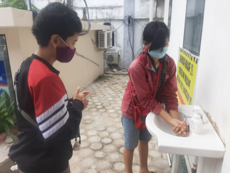 ANTRE CUCI TANGAN