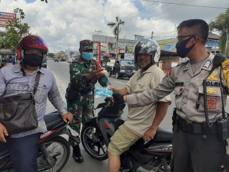 WAJIB MEMAKAI MASKER