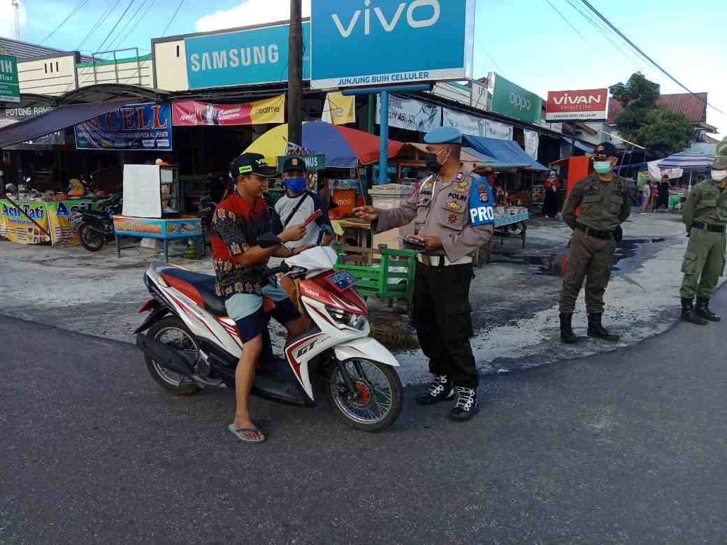 TEGURAN KEPADA PENGENDARA TAK BERMASKER