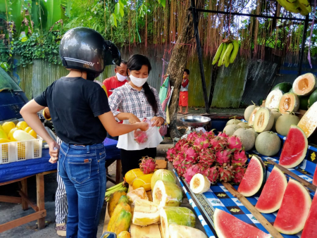 PERMINTAAN BUAH LOKAL MENINGKAT