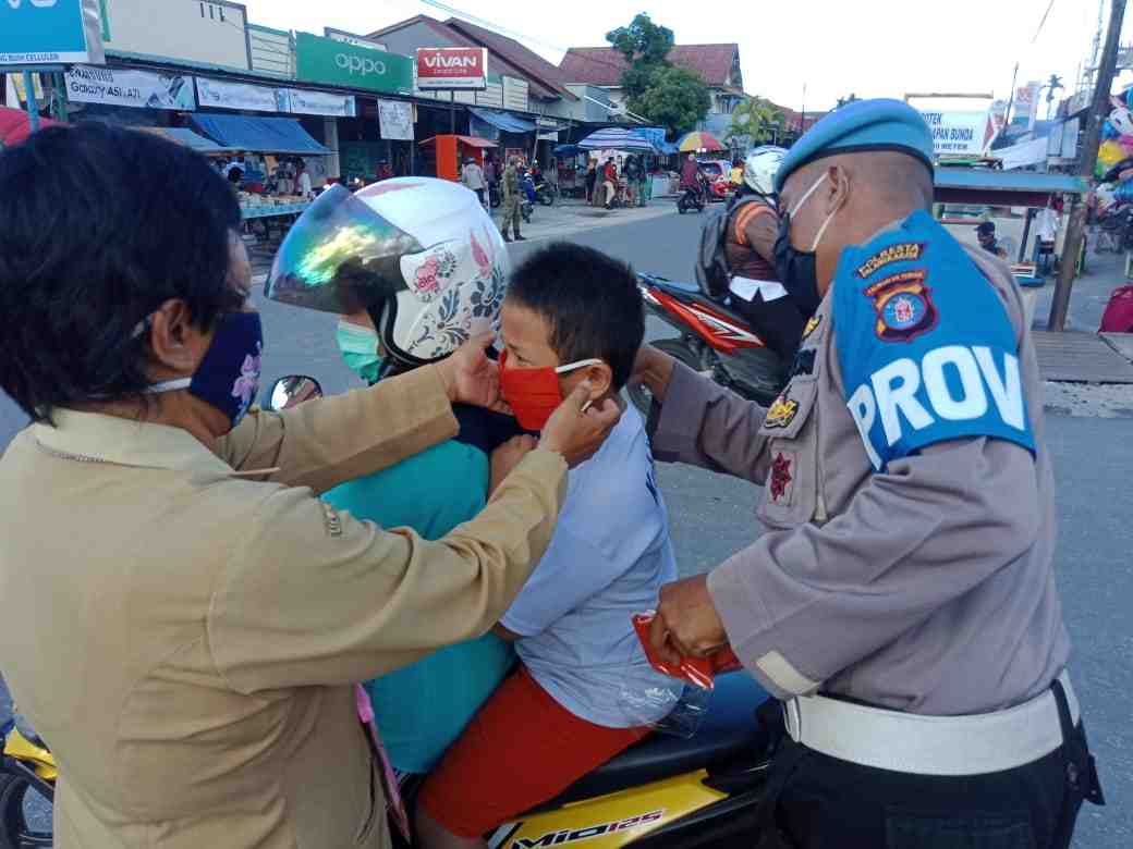 ANAK ANAK WAJIB GUNAKAN MASKER
