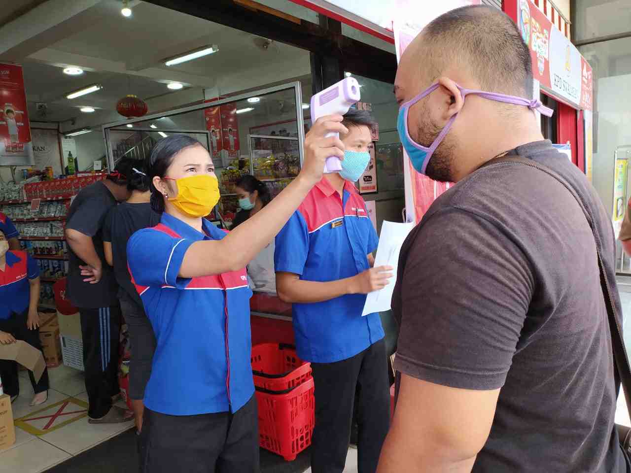PERIKSA SUHU TUBUH