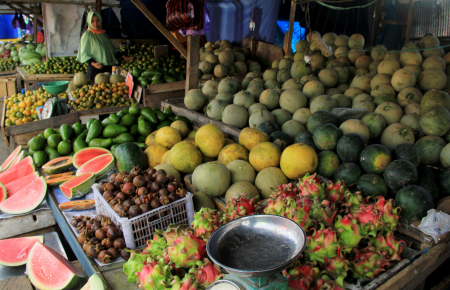 PERMINTAAN BUAH LOKAL MENINGKAT 