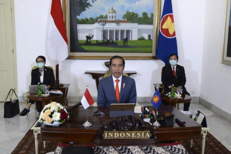 PRESIDEN IKUTI KTT ASEAN PLUS THREE
