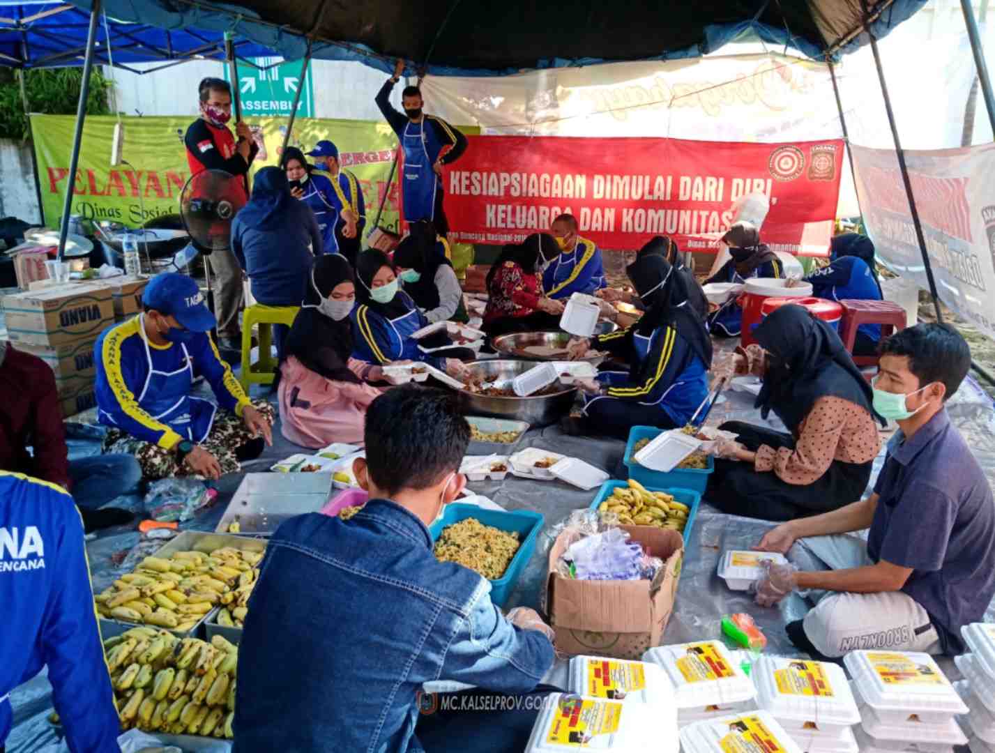 SIAPKAN MAKANAN SIAP SAJI