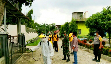 PENYEMPROTAN DISINFEKTAN