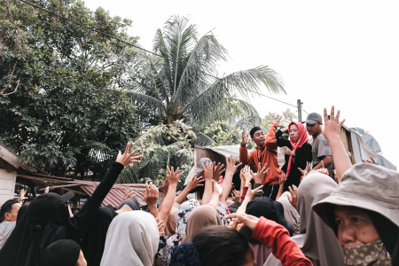 BAGIKAN BANTUAN
