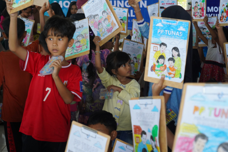 DUKUNGAN UNTUK SENYUM ANAK PIDIE JAYA