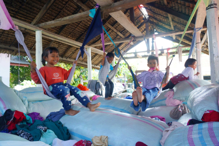 DISTRIBUSI BANTUAN LOGISTIK BENCANA 