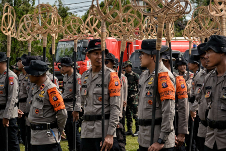 APEL SIAP SIAGA HADAPI KARHUTLA 