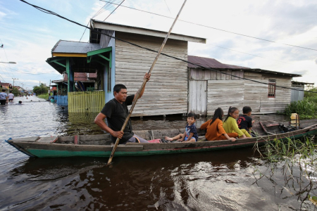 BANJIR LUAPAN SUNGAI KAHAYAN