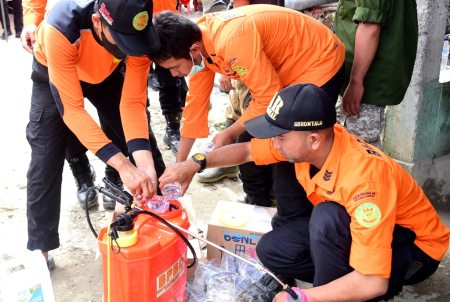 BUAT CAIRAN DISINFEKTAN
