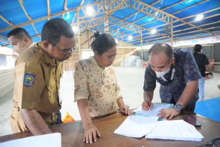 BANTUAN SOSIAL UNTUK PENGUNGSI YARLER KOTA TUAL