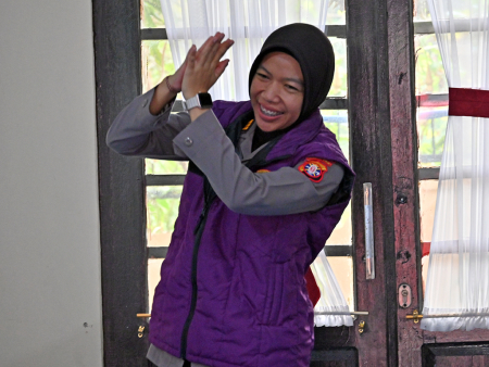 HIBUR ANAK-ANAK TERDAMPAK KABUT ASAP