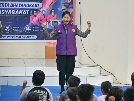 TRAUMA HEALING ANAK-ANAK TERDAMPAK KARHUTLA