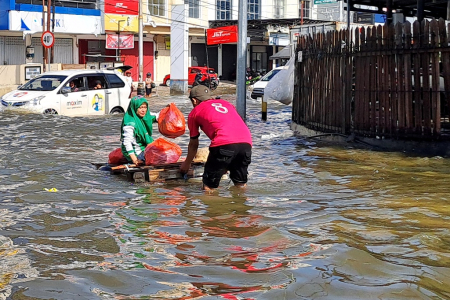 EVAKUASI DENGAN RAKIT
