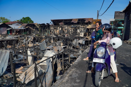LIHAT SISA PUING KEBAKARAN