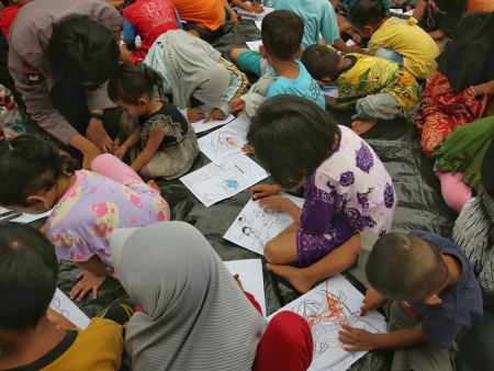 MEWARNAI GAMBAR 