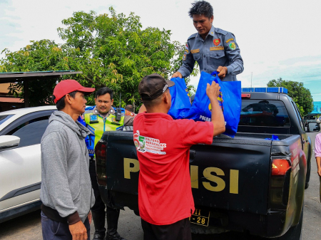 BANTUAN SEMBAKO KORBAN BANJIR